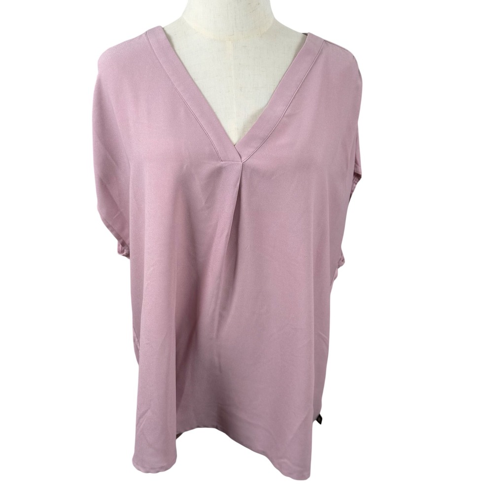 Banana Republic XL V-Neck Blouse Mixed‎ Media Pleated High Low Quiet Luxury EUC